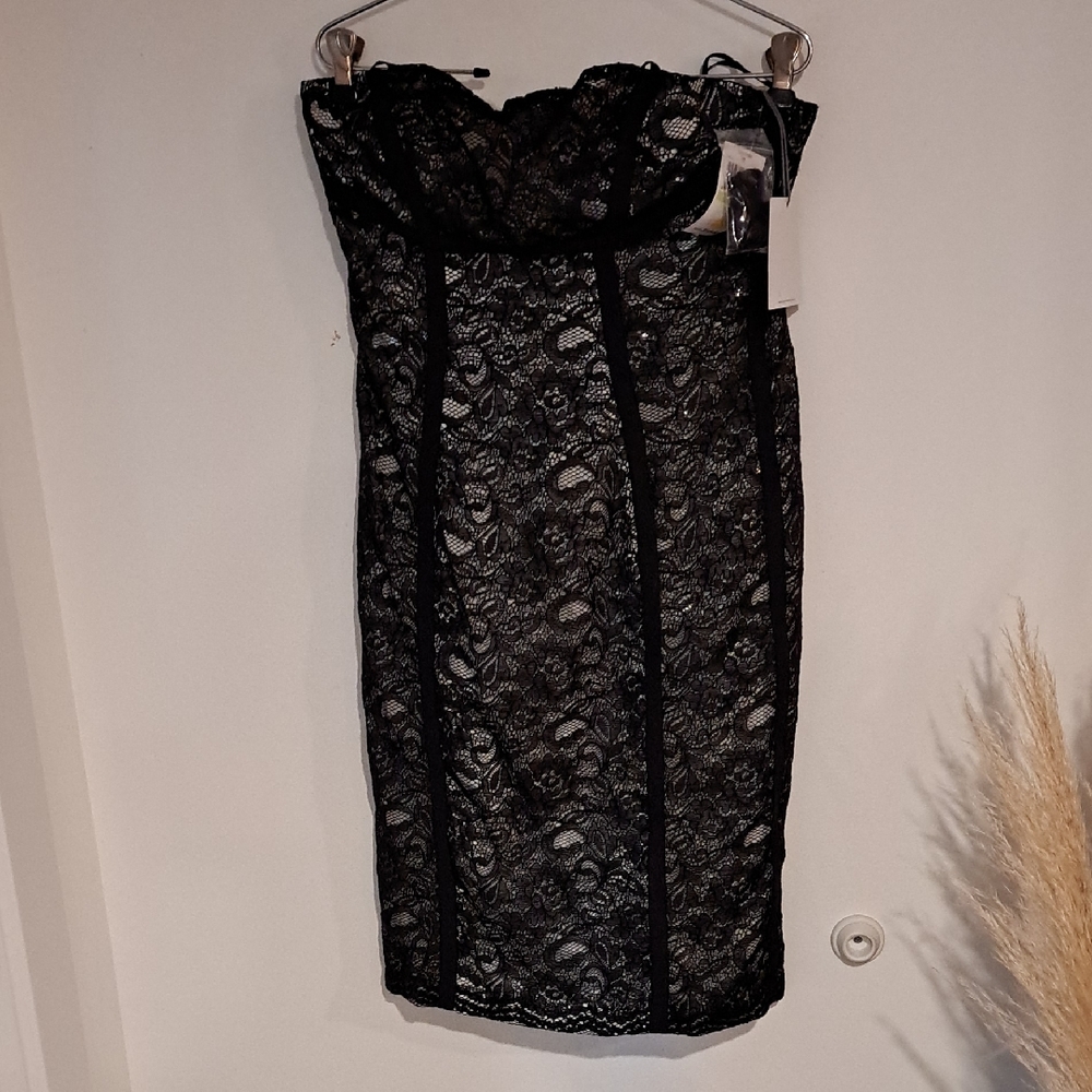 NWT Angel Sanchez Black Strapless Lace Dress Size 4 B110